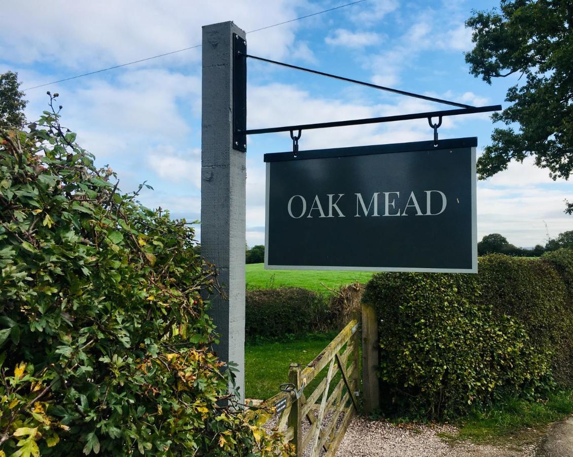レクサム Oak Meadヴィラ エクステリア 写真