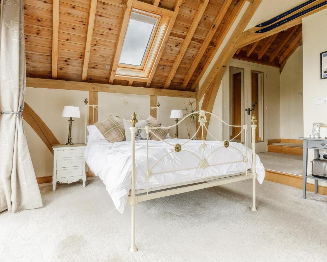 レクサム Oak Meadヴィラ 部屋 写真