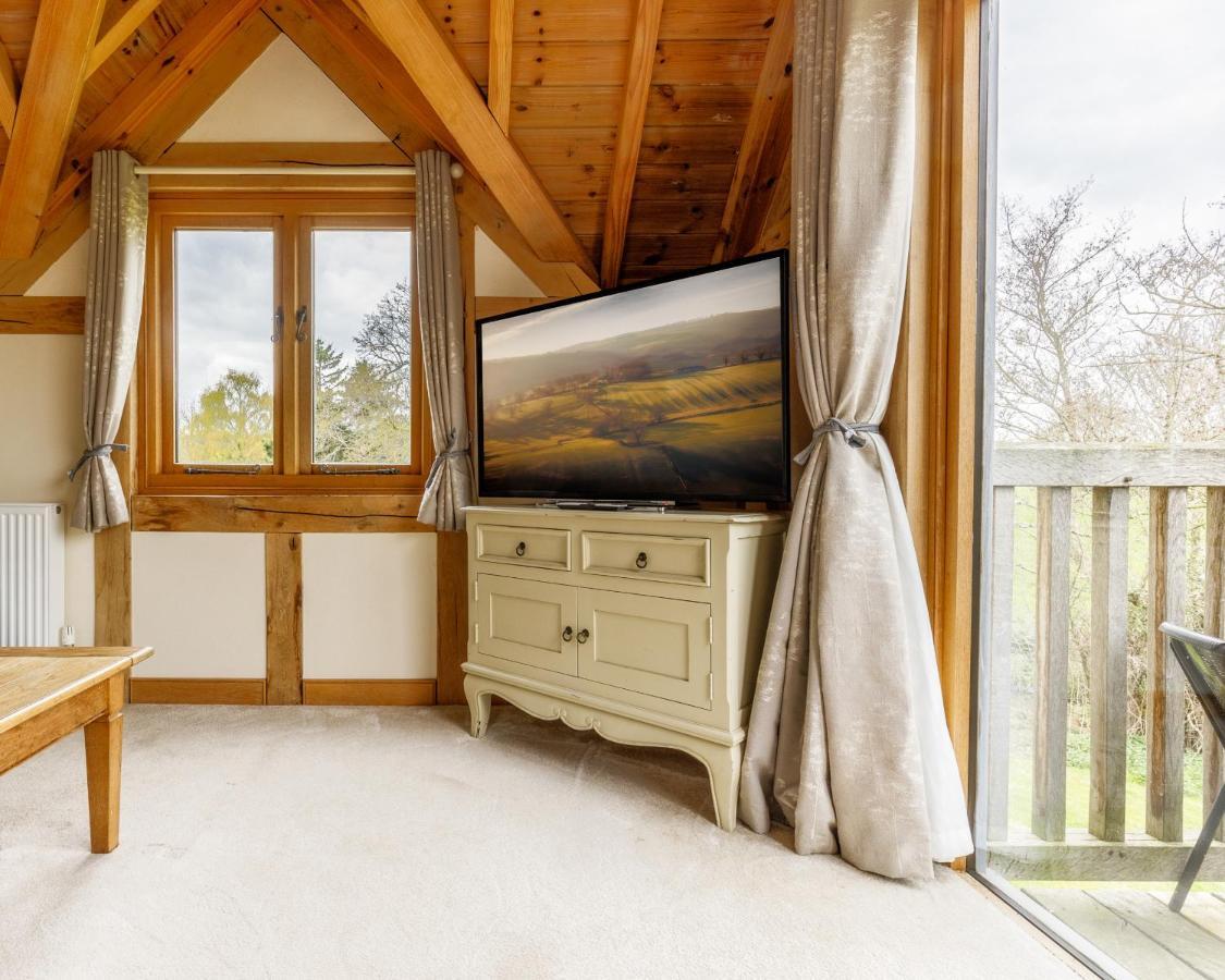 レクサム Oak Meadヴィラ 部屋 写真