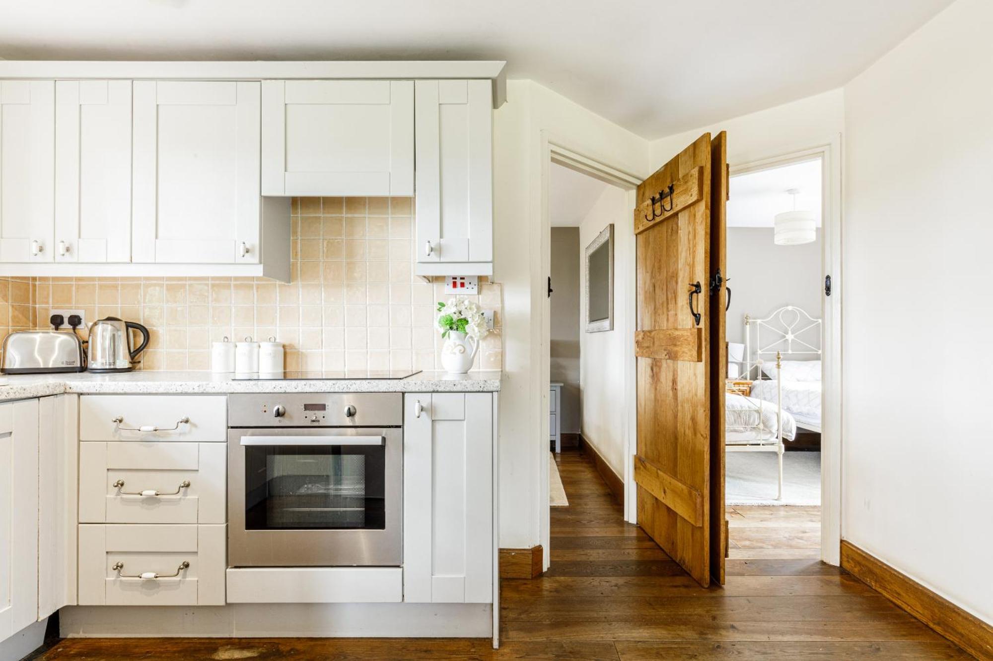 レクサム Oak Meadヴィラ 部屋 写真